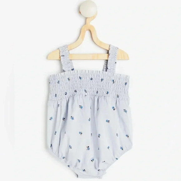 H&M bubble romper Smocked floral periwinkle onesie sleeveless - Picture 1 of 4
